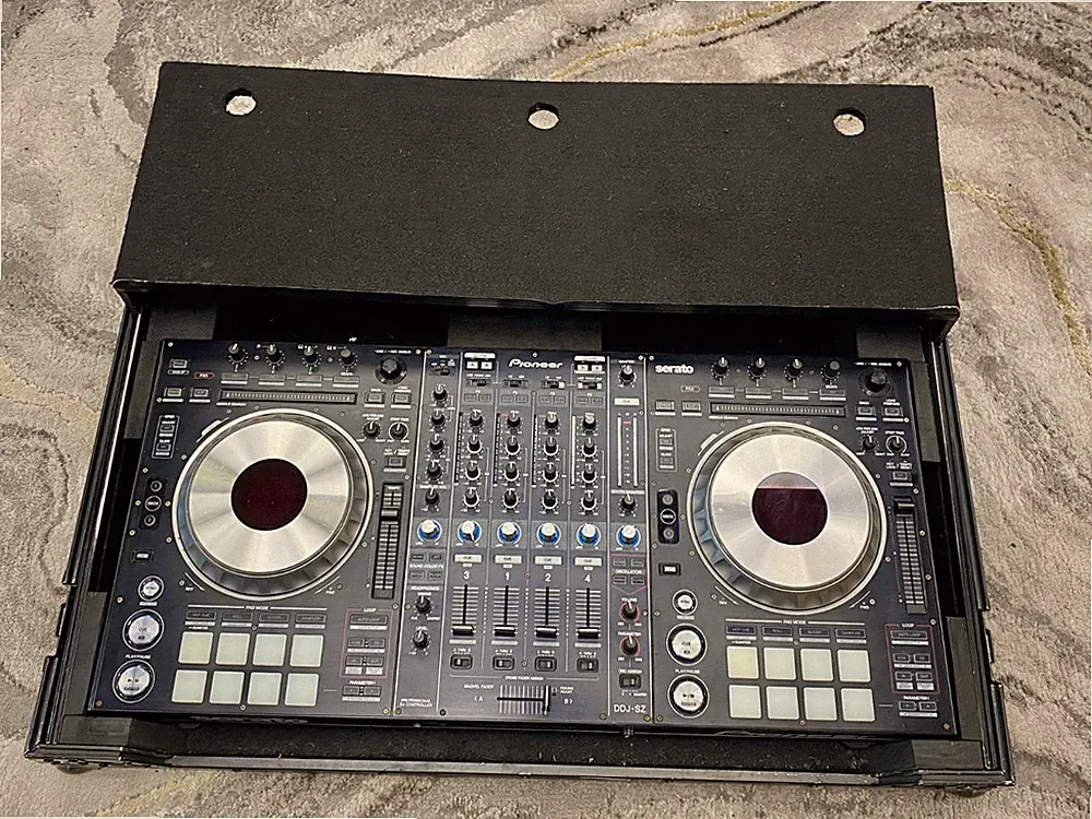 Pioneer DDJ-SZ Serato Professional DJ Controller w/ Travel Case Power Cord