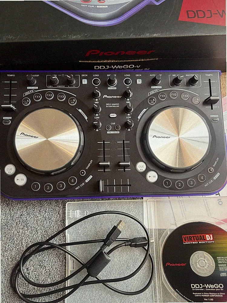 Pioneer DDJ-WeGO-V Violet Compact DJ Controller Console with Box & Soft Tested