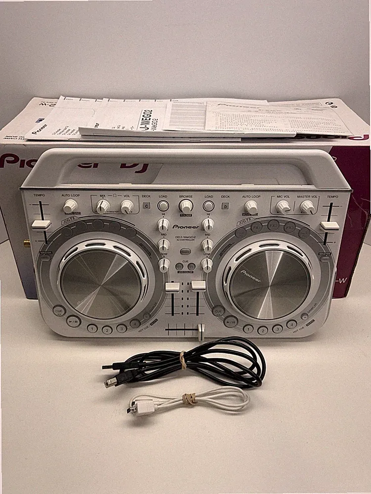 Pioneer DDJ WeGO2-W Digital Controller White Virtual DJ Limited Edition TESTED