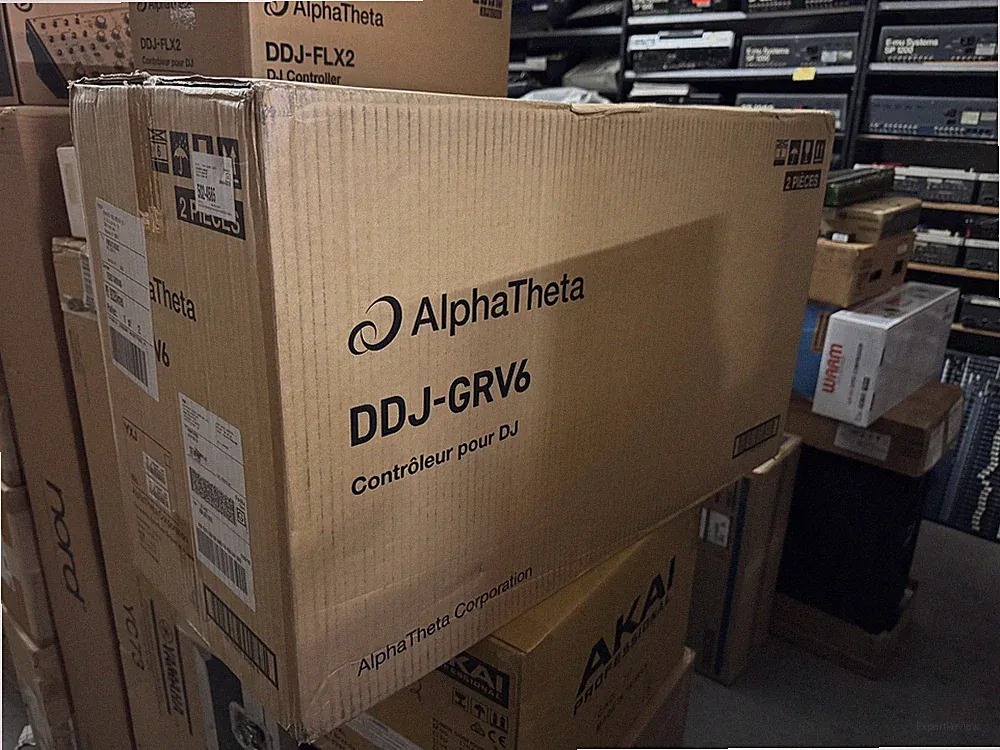 Pioneer DJ Alpha Theta DDJ-GRV6 4-Channel DJ Controller mixer in box ARMENS