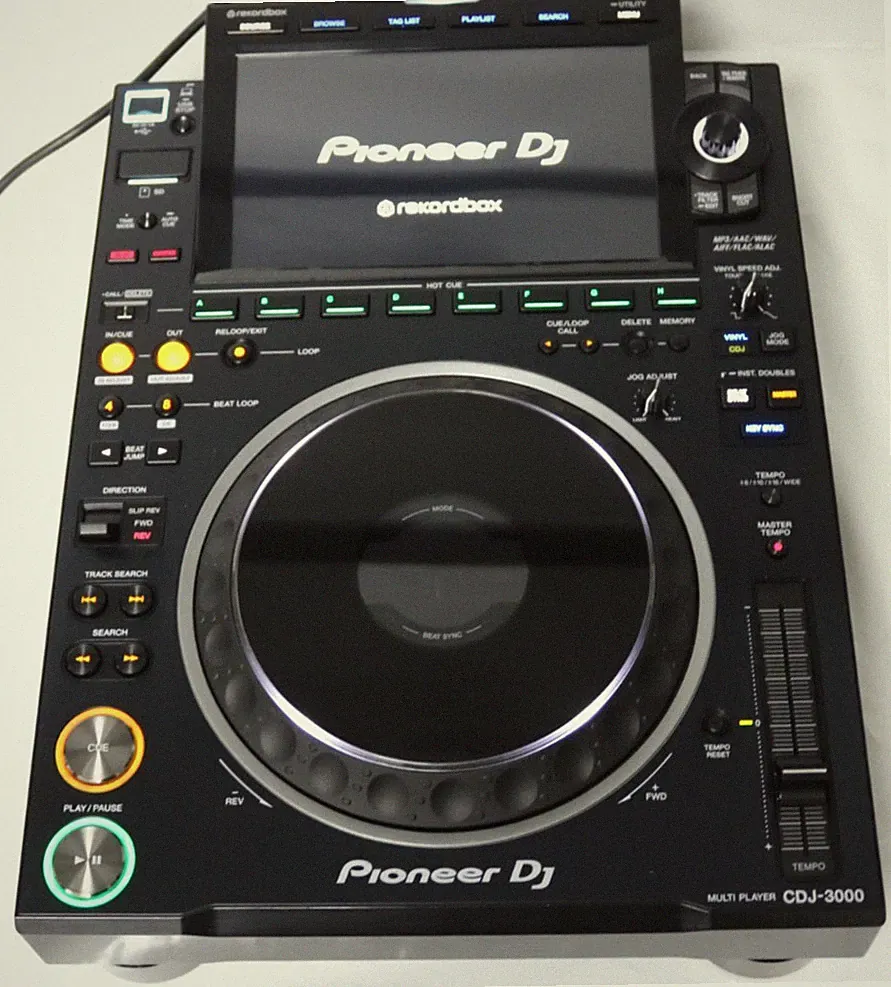 Pioneer DJ CDJ-3000 High-Resolution Professional DJ Multiplayer - Black