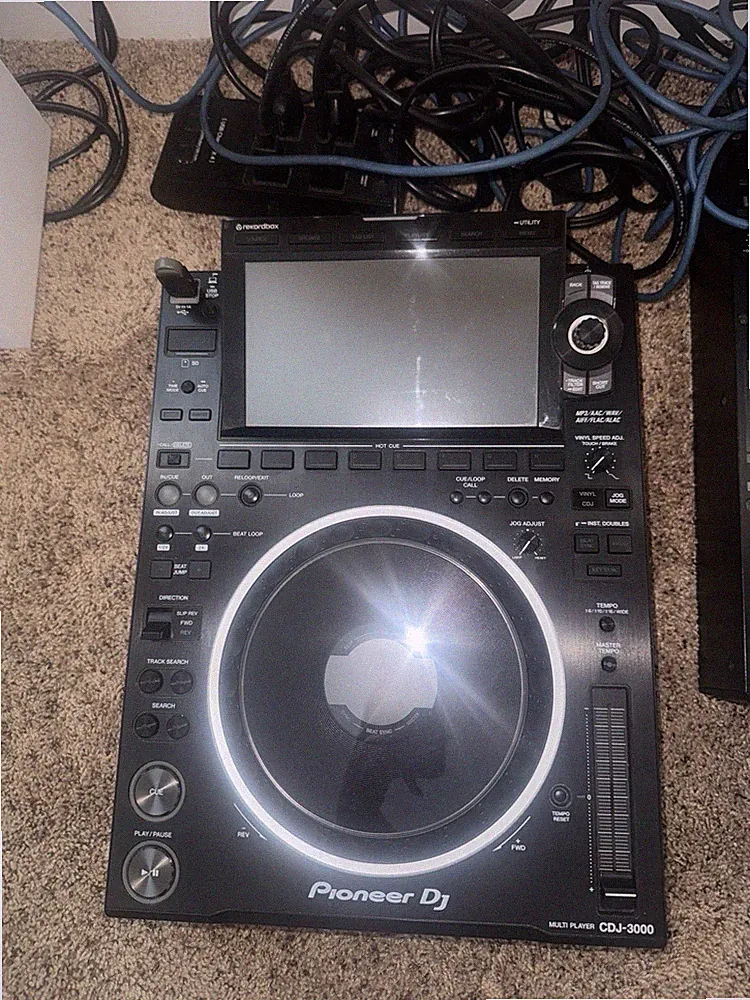 Pioneer DJ CDJ-3000 Multi Player – Professional DJ Controller – Black