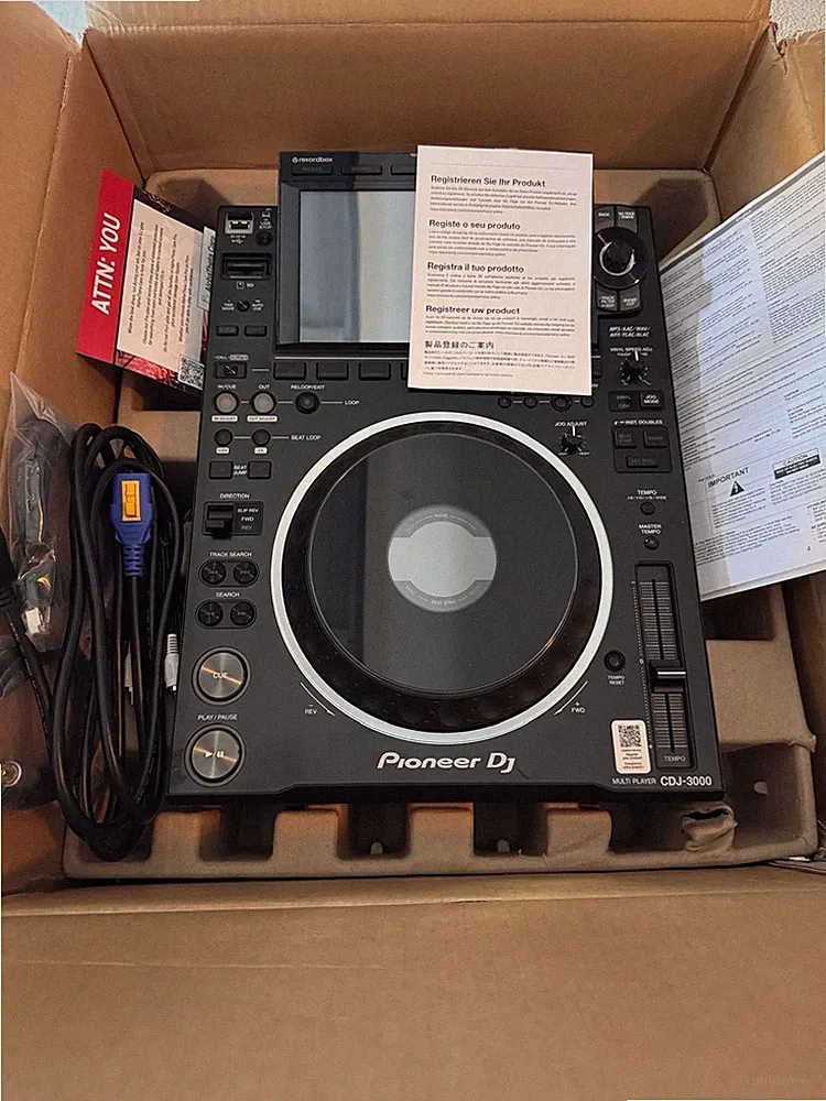 Pioneer DJ CDJ-3000 Professional DJ Multi Player (Black) Damaged box
