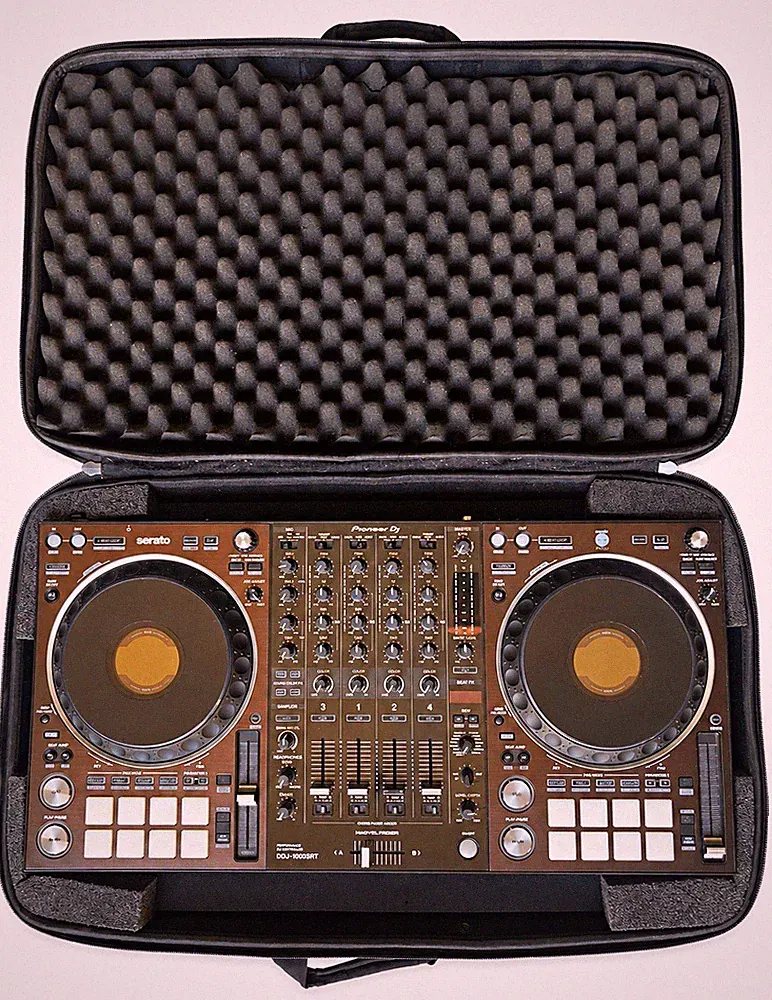 Pioneer DJ DDJ-1000SRT Serato 4-Ch DJ Controller w/ Odyssey Case