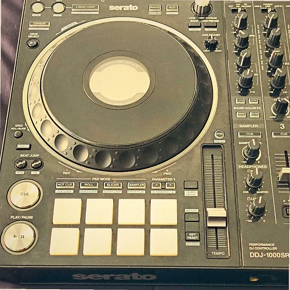 Pioneer DJ DDJ-1000SRT Serato 4-Channel/4-Deck DJ Controller Black
