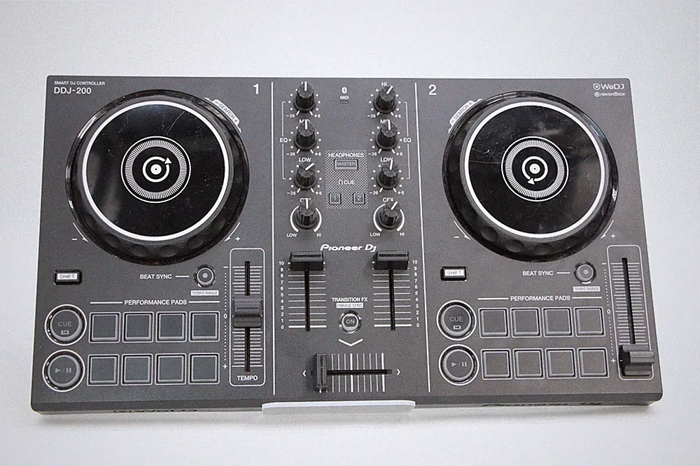 Pioneer DJ DDJ-200 2-Channel Rekordbox DJ Controller - Black