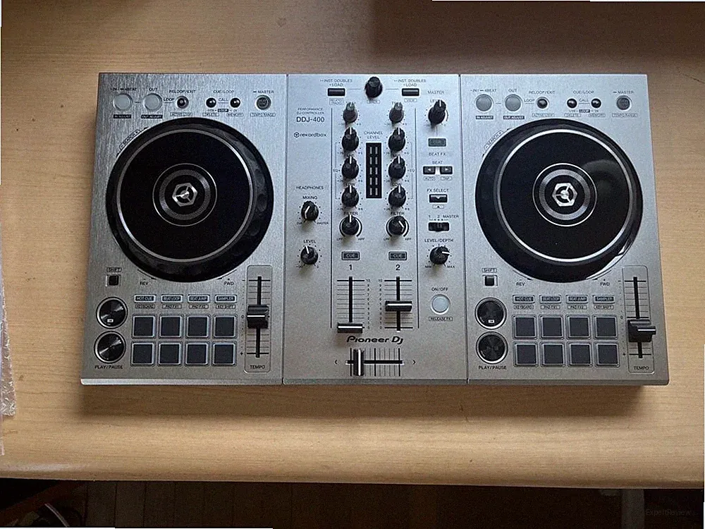Pioneer DJ DDJ-400-S Silver Limited Edition 2-Deck rekordbox Controller w/ Box