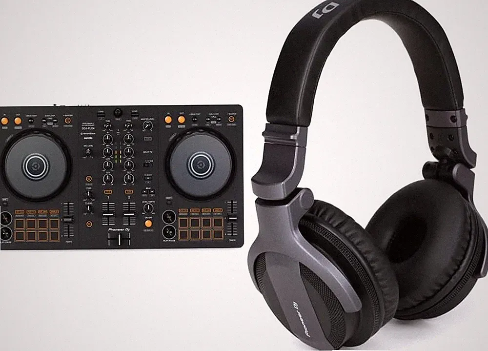 Pioneer DJ DDJ-FLX4 2-deck Rekordbox and Serato DJ Controller - Graphite and Pio