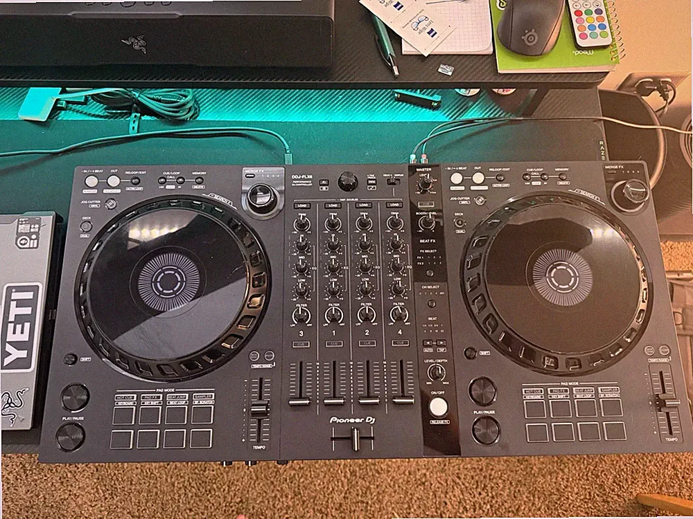 Pioneer DJ DDJ-FLX6 4-Channel Quad Deck Controller Beat FX Jog Cutter Black