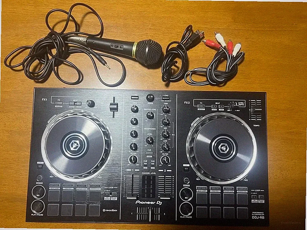 Pioneer DJ DDJ-RB Controller rekordbox License Included Near Mint w/ Mic Japan