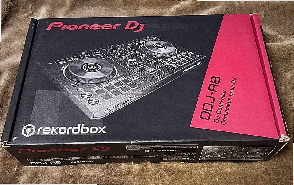 Pioneer DJ DDJ-RB Rekordbox DJ Controller Black Near Mint Complete Set