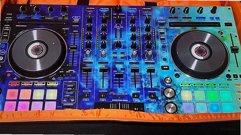 Pioneer DJ DDJ-RX rekordbox 4ch DJ Controller w/ Case Working Very Good