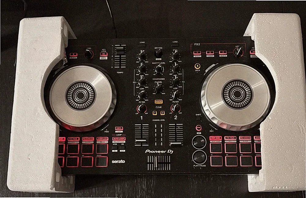 Pioneer DJ DDJ-SB3 2-Channel Performance DJ Controller For Serato Black W/Cable