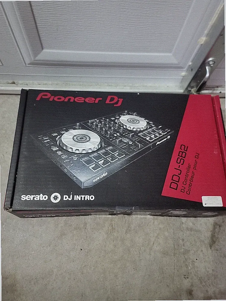 Pioneer DJ DDJ-SB3 Black 2-Channel 2-Deck Serato DJ Controller