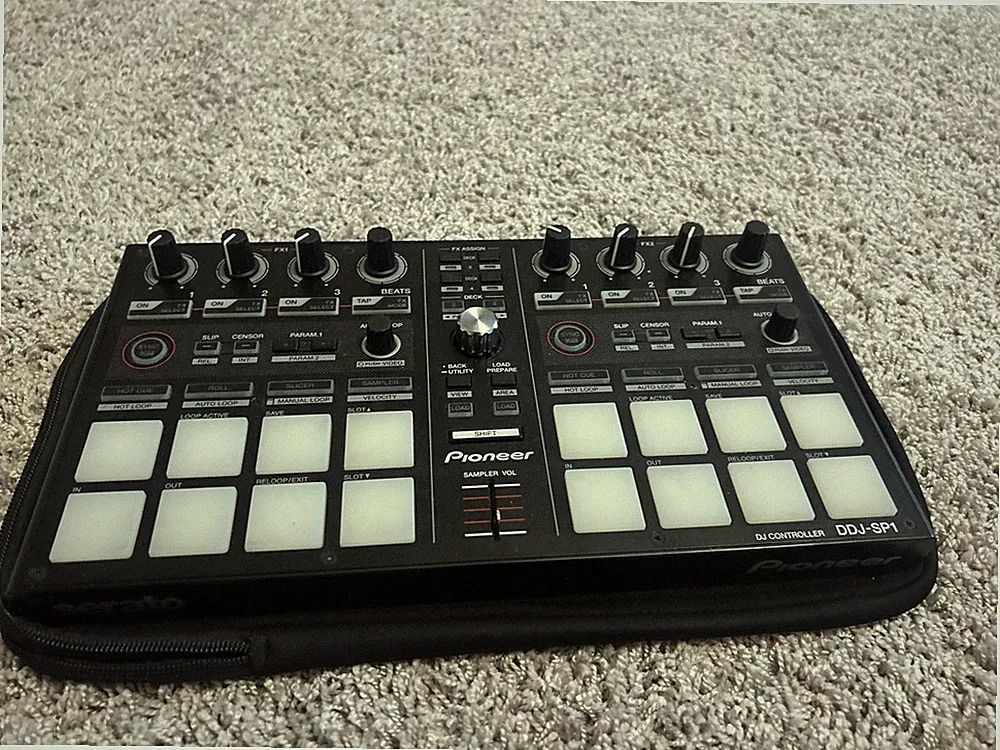 Pioneer DJ DDJ-SP1 Serato Performance Controller – Tested – Missing Fader Cap