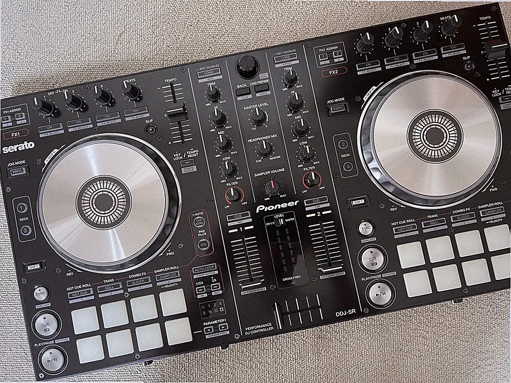 Pioneer DJ DDJ-SR 4-Deck Serato DJ Controller with USB Cable & Pouch Tested