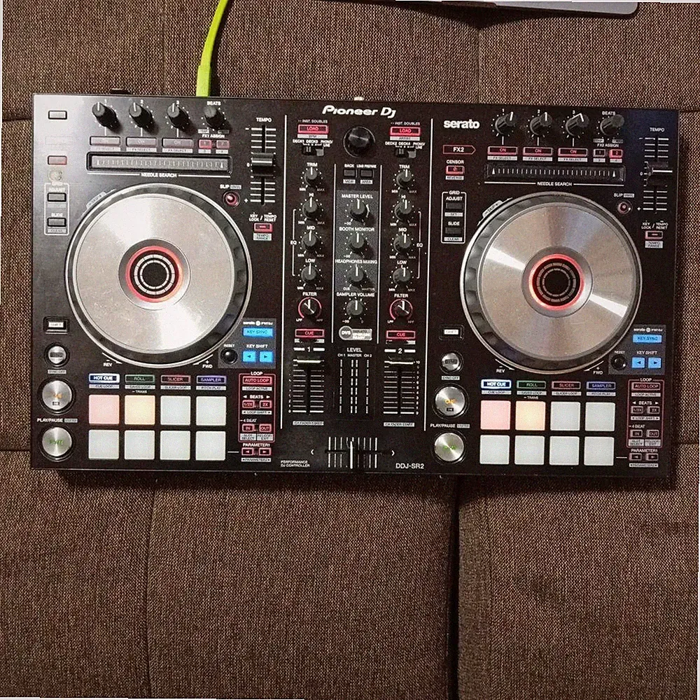 Pioneer DJ DDJ-SR2 Serato 2-Ch DJ Controller AS-IS For Parts w/ AC Adapter Junk