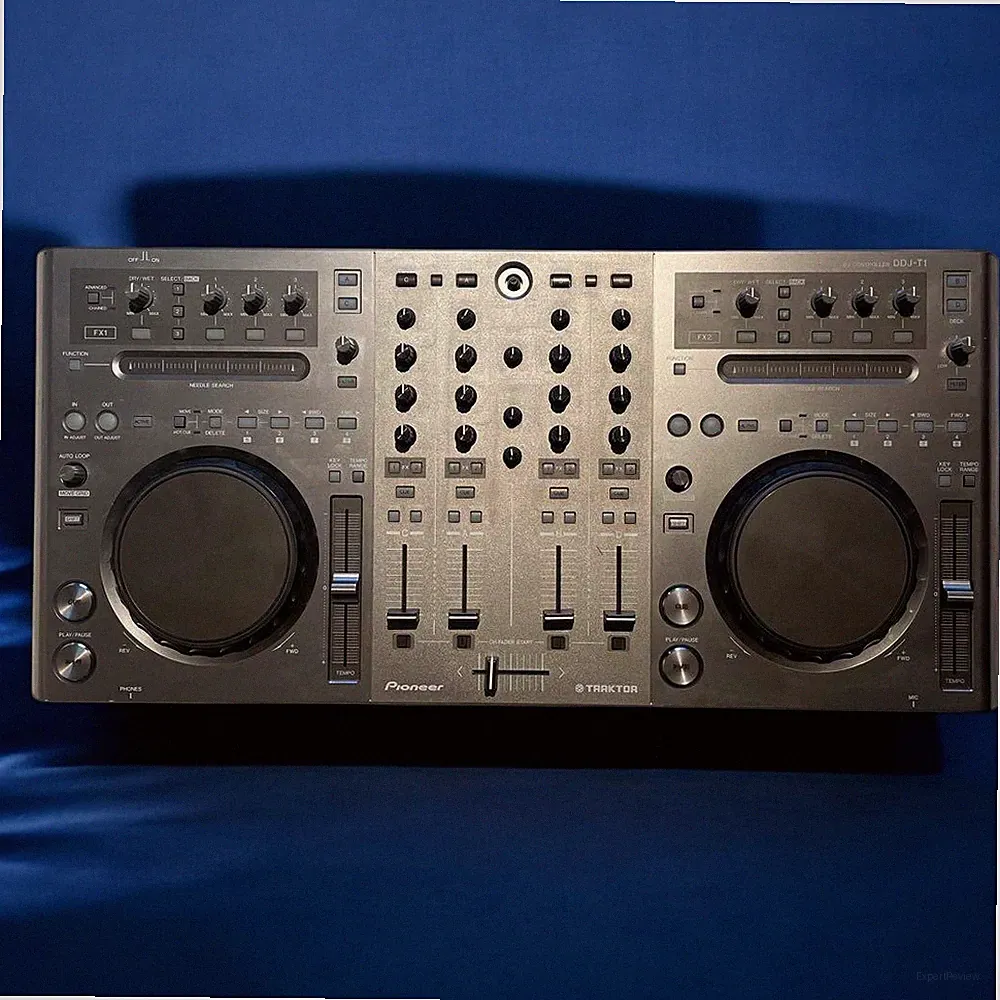 Pioneer DJ DDJ-T1 DJ controller for TRAKTOR 4-Channel Tested/working