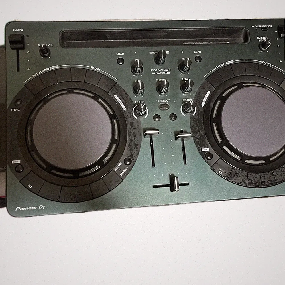 Pioneer DJ DDJ-WeGO4-K Black 2-Deck DJ Controller USB Compact Tested Working