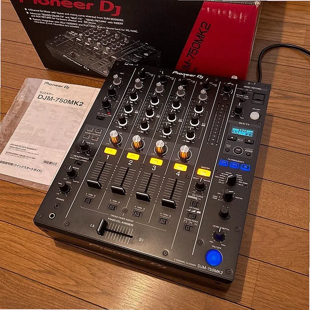 Pioneer DJ DJM-750 4-Channel DJ Mixer