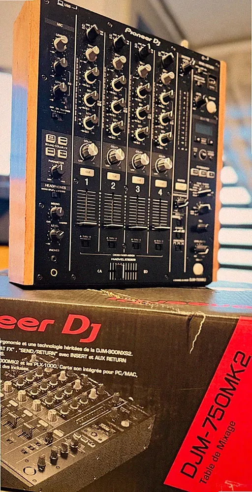 pioneer dj djm-750mk2 4-channel dj mixer