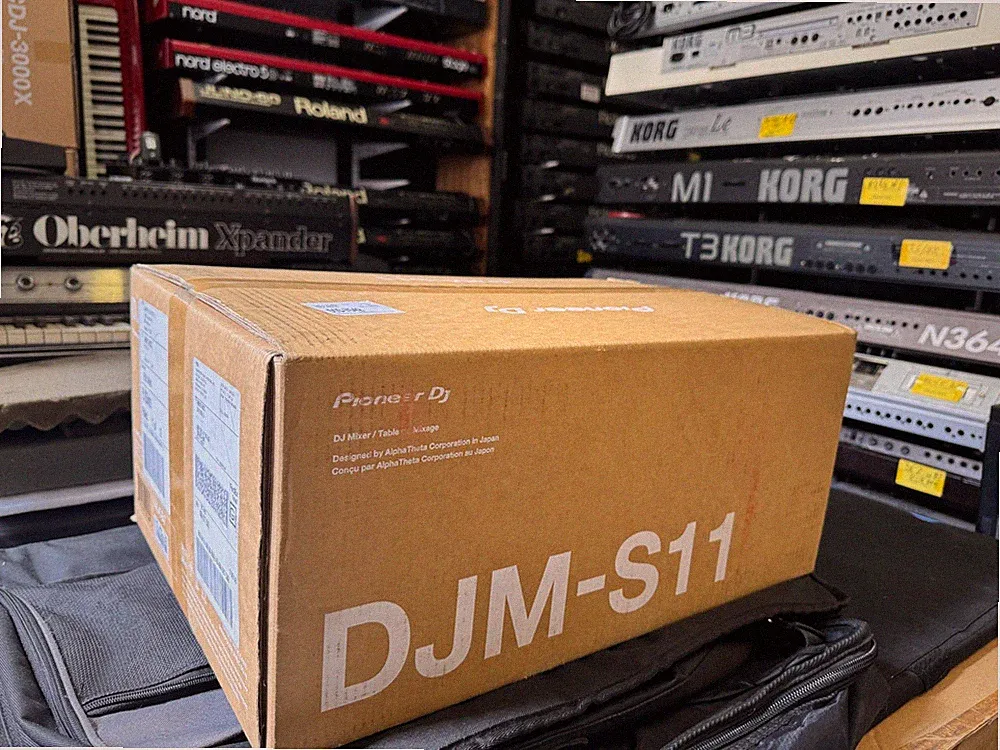 Pioneer DJ DJM-S11 2-Ch Mixer for Serato DJ Pro / rekordbox in box ARMENS