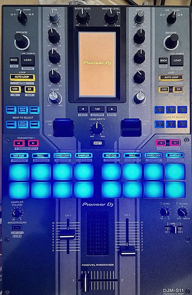 Pioneer DJ DJ Mixer