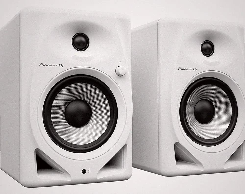 Pioneer DJ DM-50D-W 5” Powered Studio Monitor System / Active DJ Speaker (White)