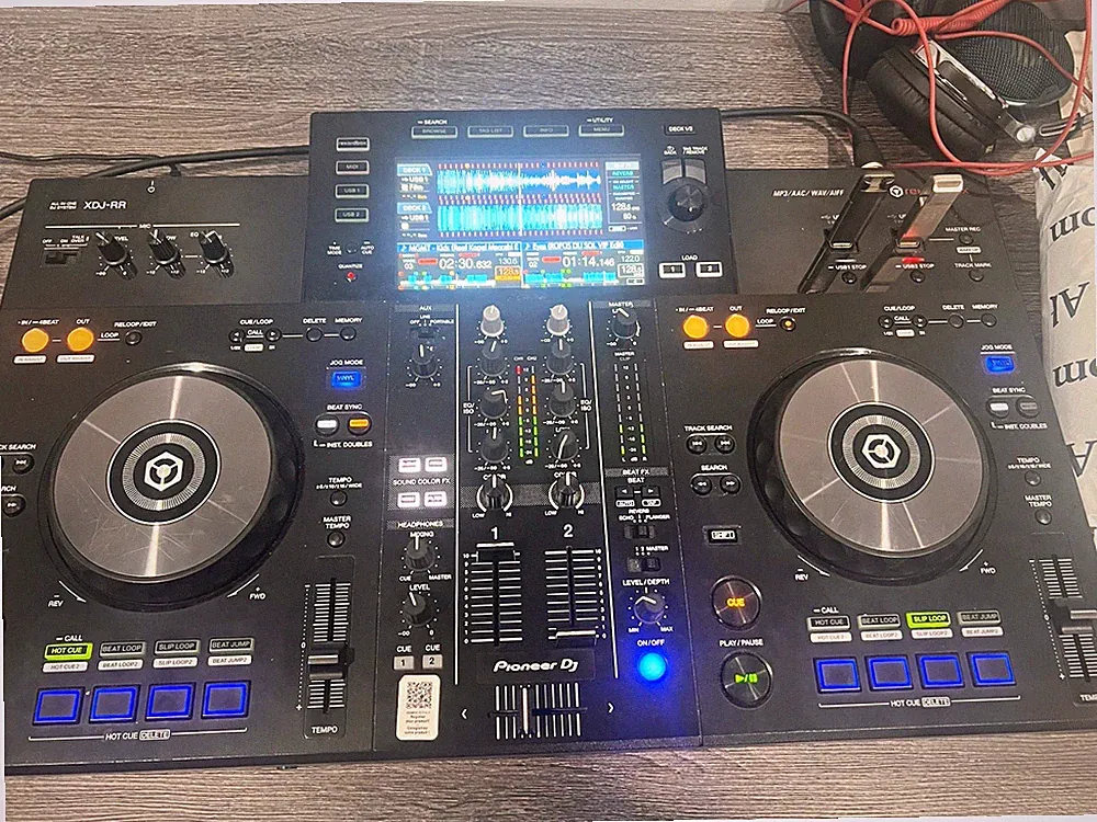 Pioneer DJ XDJ-RR 2-Channel 2-Deck DJ Controller Built-In Mixer Filter Black