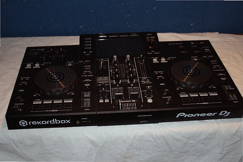 Pioneer DJ XDJ-RR All-In-One DJ System for rekordbox with Power Adapter