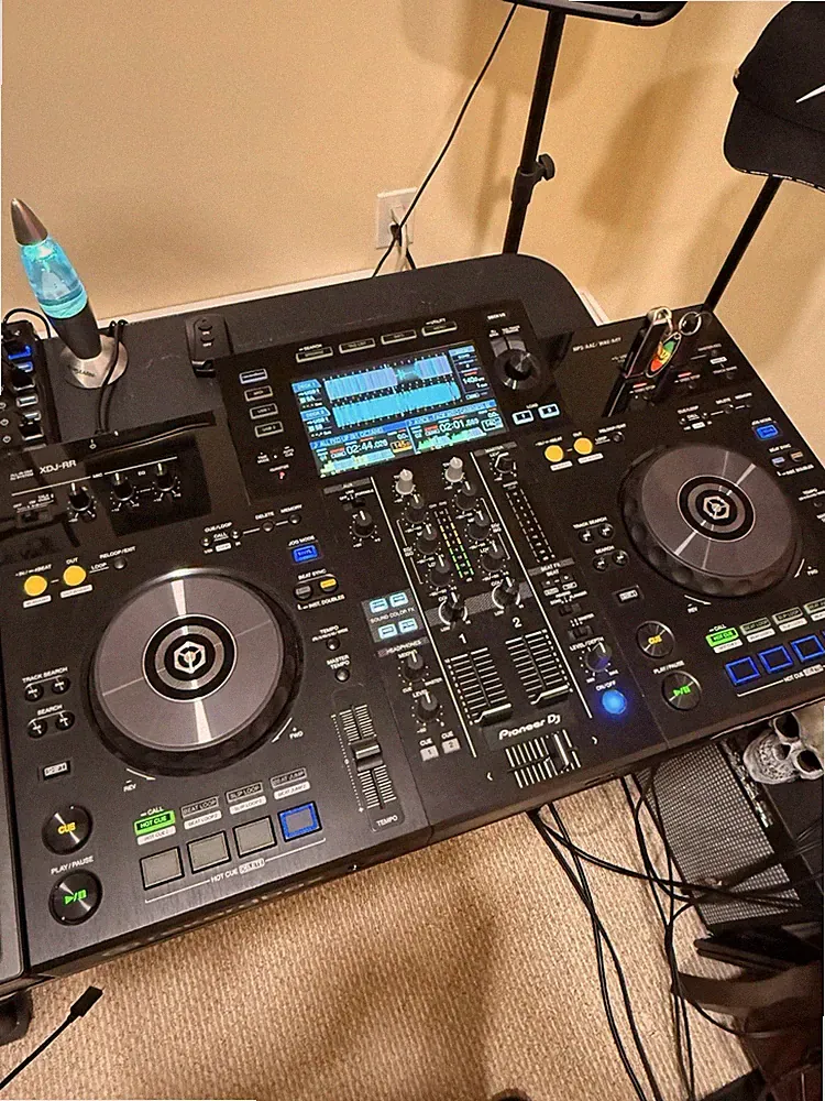 Pioneer DJ XDJ-RR All-In-One DJ System + Premium Hard Case - Excellent Condition
