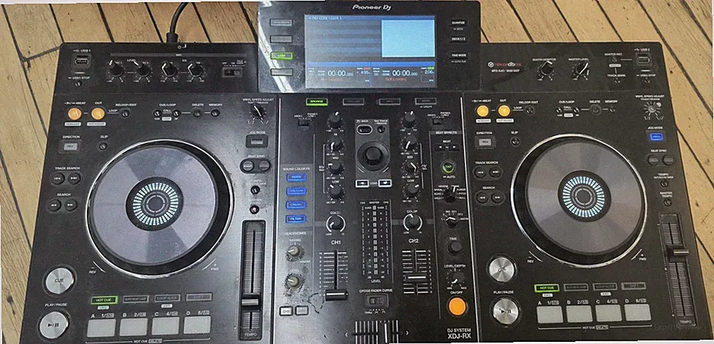 Pioneer DJ XDJ-RX All-in-One DJ System Controller USB Compatible Tested Working