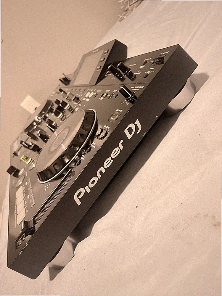 Pioneer DJ XDJ-RX Double Deck Controller, Dual Jog Wheels, Display, Black