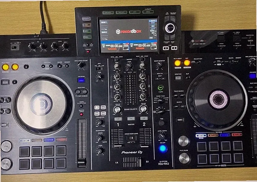 Pioneer DJ XDJ-RX2 All-in-One DJ System rekordbox w/ Box Tested Japan