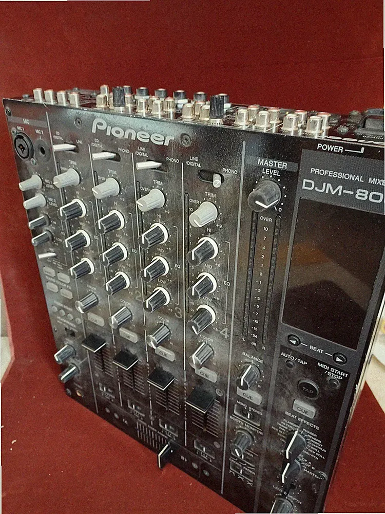 Pioneer DJM-800 Professional 4-Channel DJ Mixer