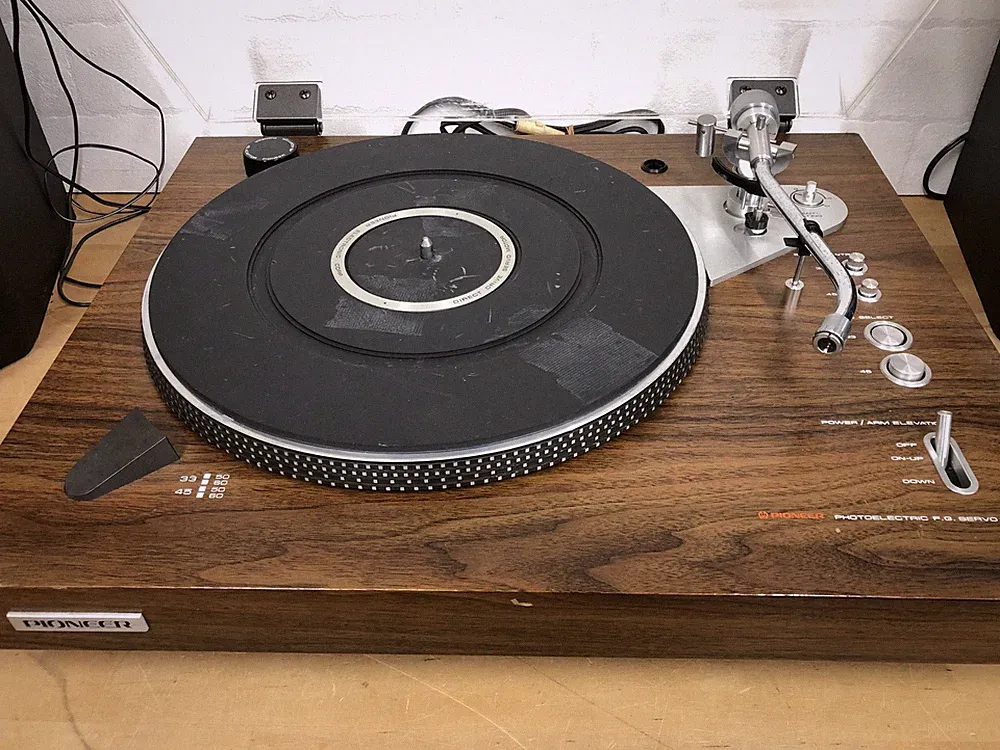 Pioneer PL-1250 Direct Drive Player System DJ Turntable Vintage Record