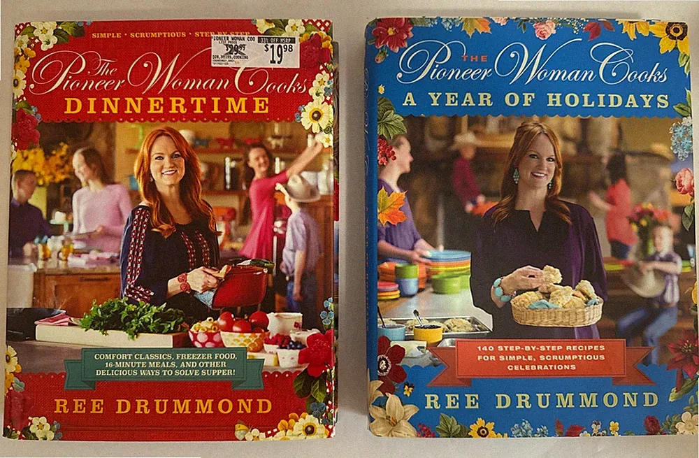 Pioneer Woman 2 Cookbooks First Editions 1 Signed by Ree Drummond HC DJ