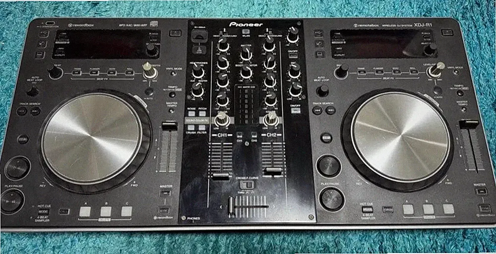 Pioneer XDJ-R1 Wireless DJ System Controller rekordbox CD USB All-in-One Tested