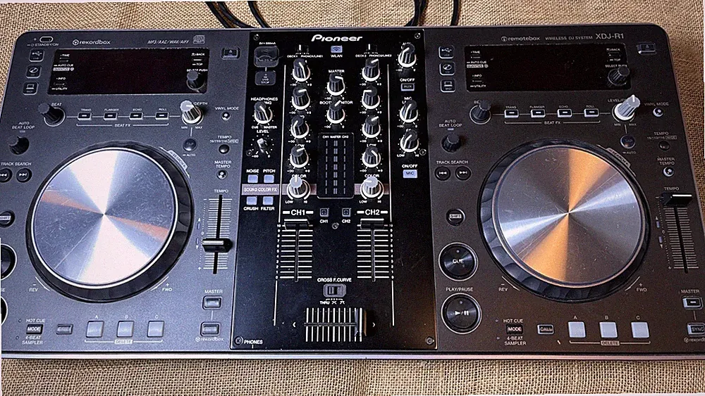Pioneer XDJ-R1 Wireless Mixing DJ Console. Good Condition.