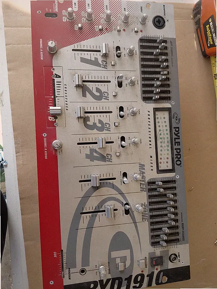Pyle Pro PYD1910 4-Channel-Untested