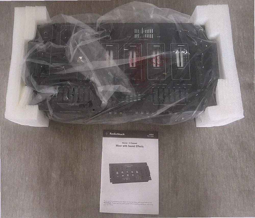 RadioShack - 4-Channel USB DJ Mixer W/Effects - Crossfader - EQ Controls UNUSED