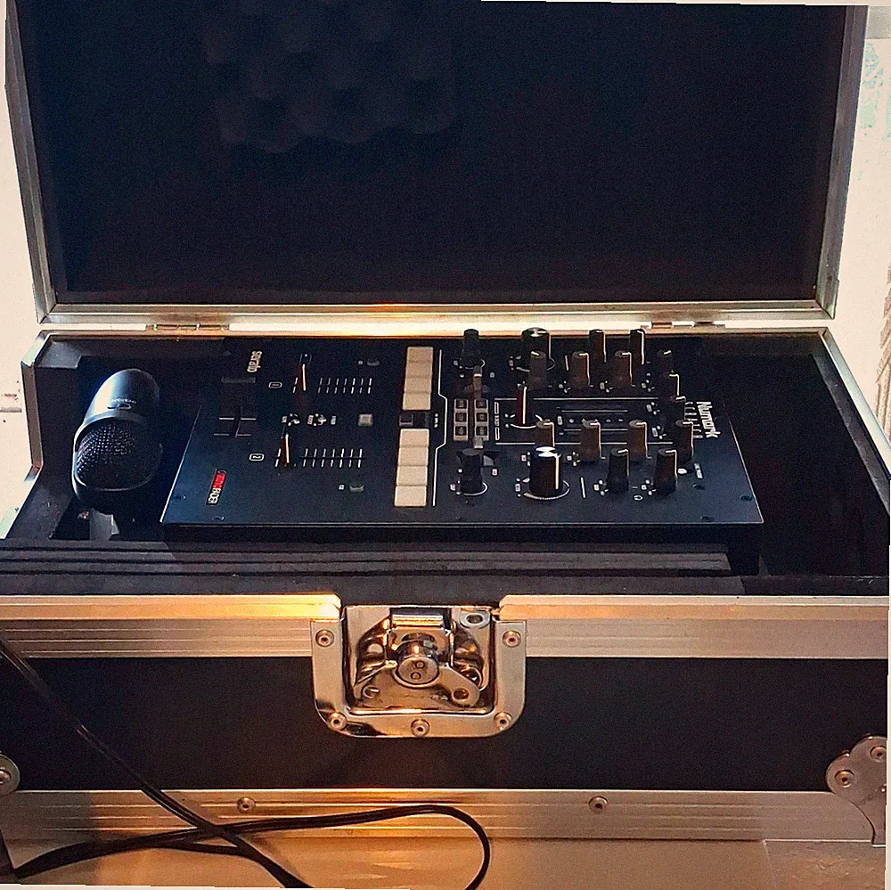 Rane SEVENTY 2-Channel DJ Mixer USB Performance Pads w/ Flight Case