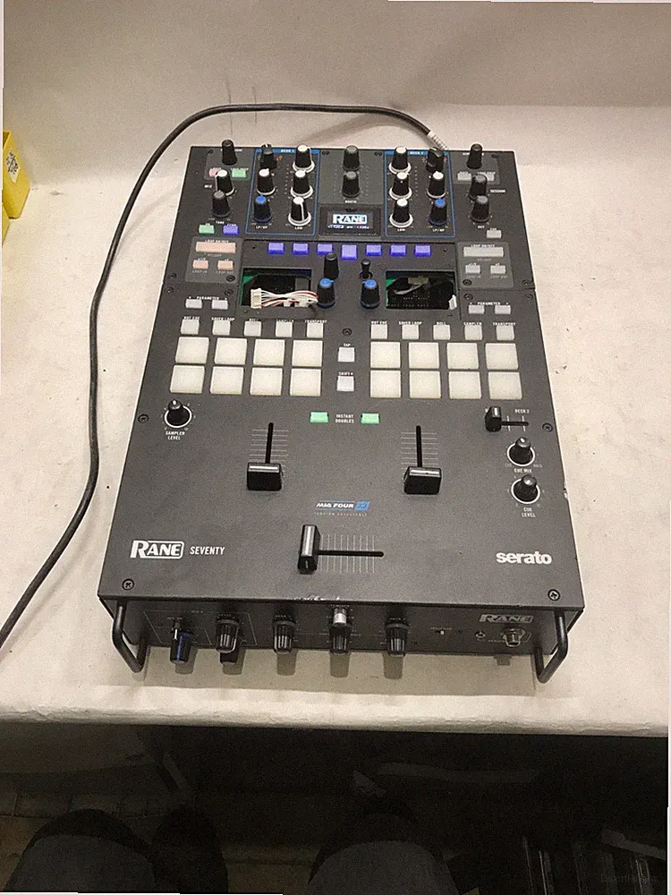 Rane SEVENTY 2 Channel Performance DJ Mixer For Parts/Repair AS IS Powers On -DW