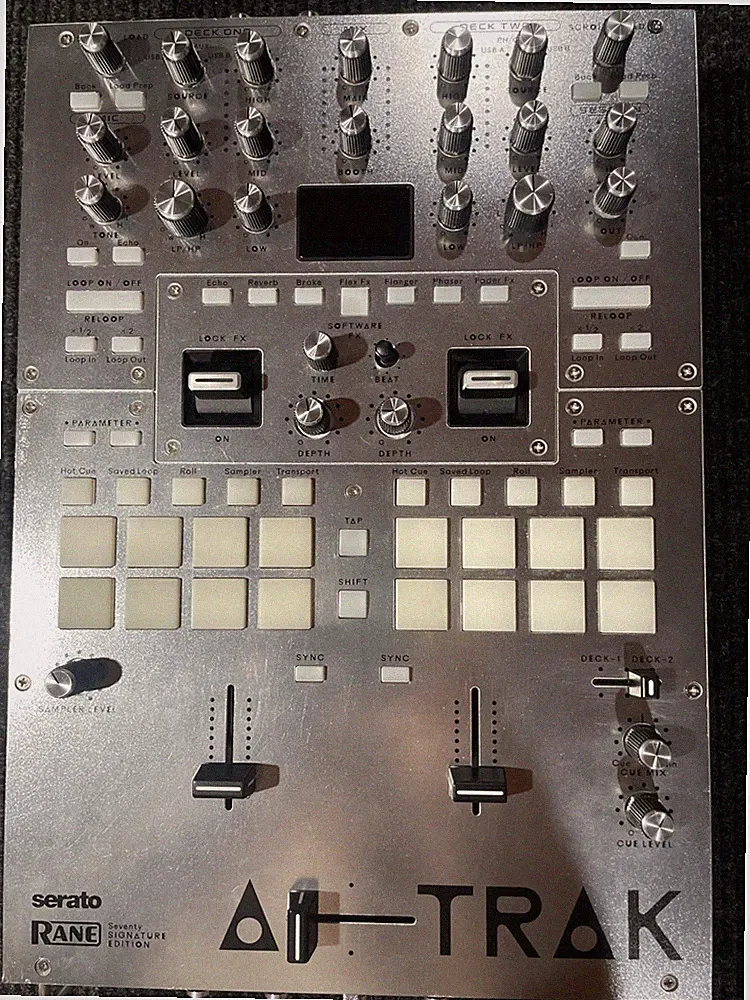 Rane Seventy 70 A Trak Battle Mixer 2-Channel READ DESCRIPTION! 👀👀👀