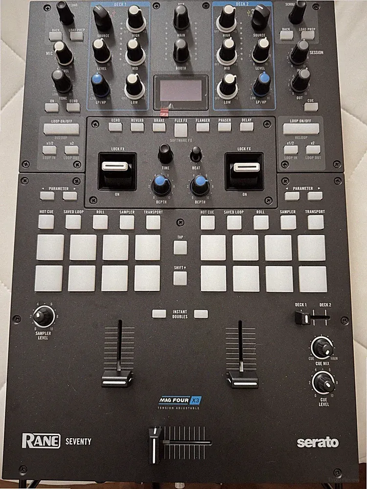 Rane SEVENTY Premium 2-Channel Scratch DJ Mixer Serato USB FX Black