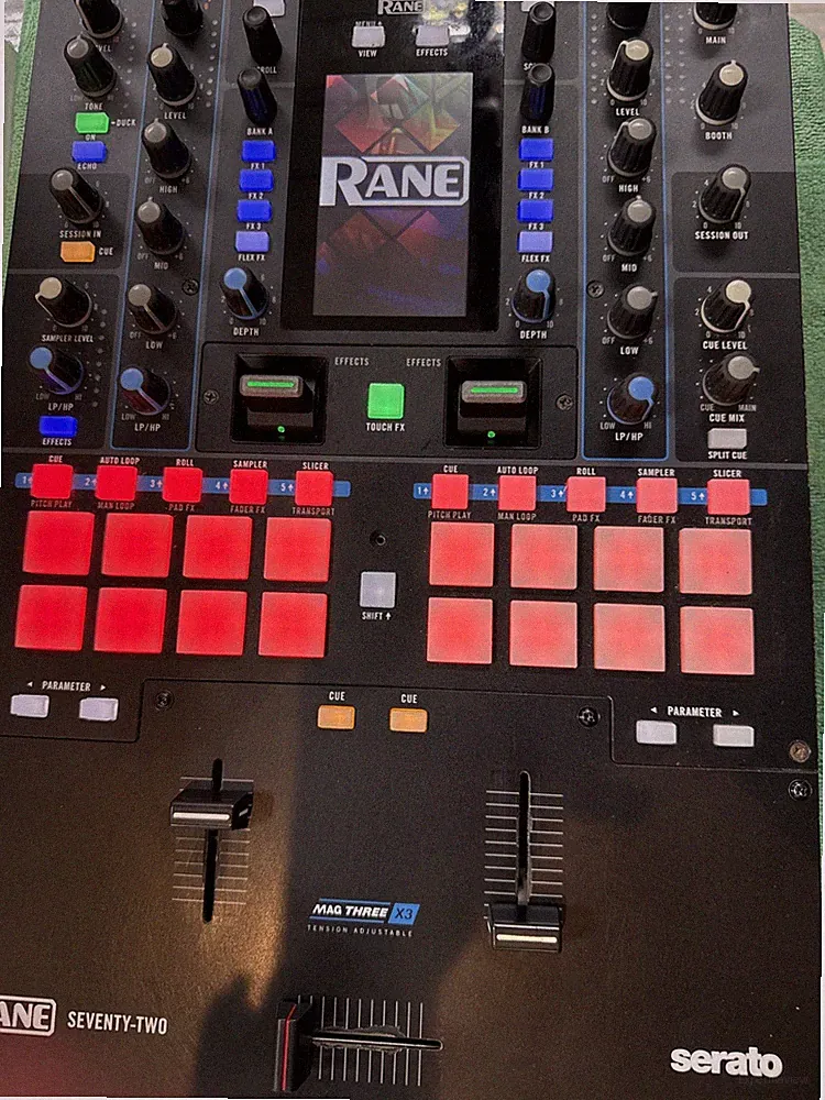 Rane SEVENTY-TWO 2 Channel Performance DJ Mixer w/Clear Cover and Soft Case