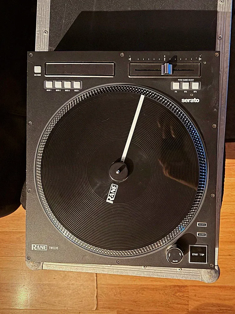 Rane TWELVE Motorized Platter Single Deck DJ Controller Tabletop Black