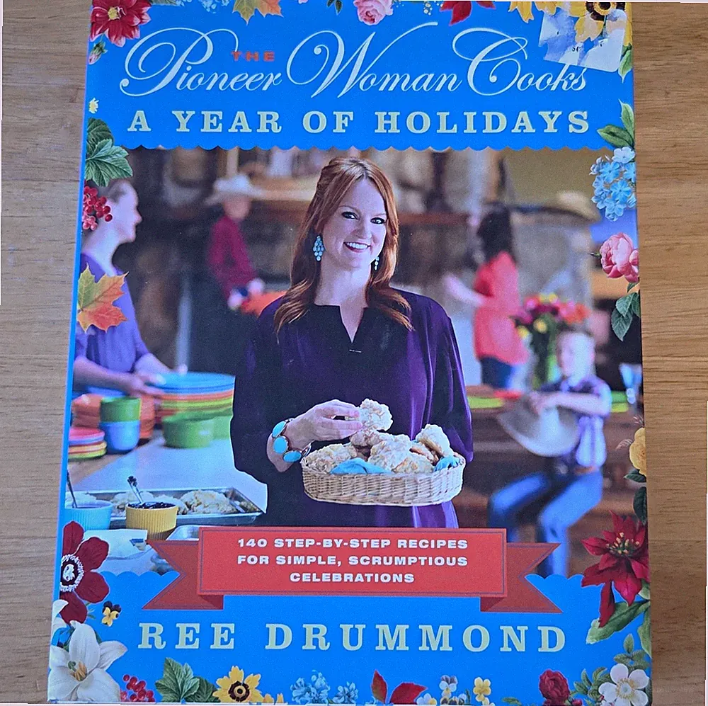 Ree Drummond Pioneer Woman Cooks A Year of Holidays 2013 1st HC Illus DJ