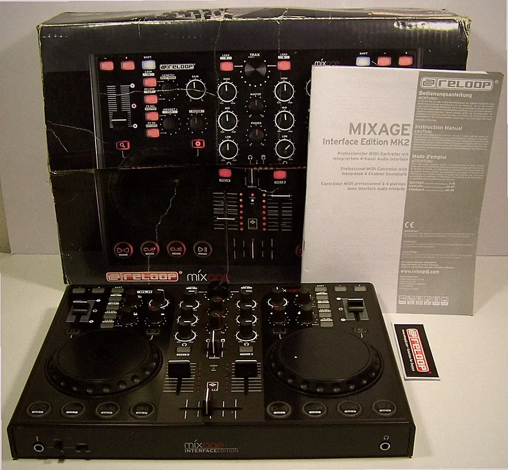 Reloop MIXAGE MK2 Interface Edition Professional DJ-USB/MIDI Controller