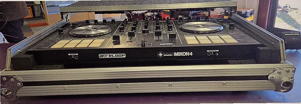 Reloop Mixon 4 Professional Hybrid DJ Controller w/ Harmony HCMIXON4LT Hardcase
